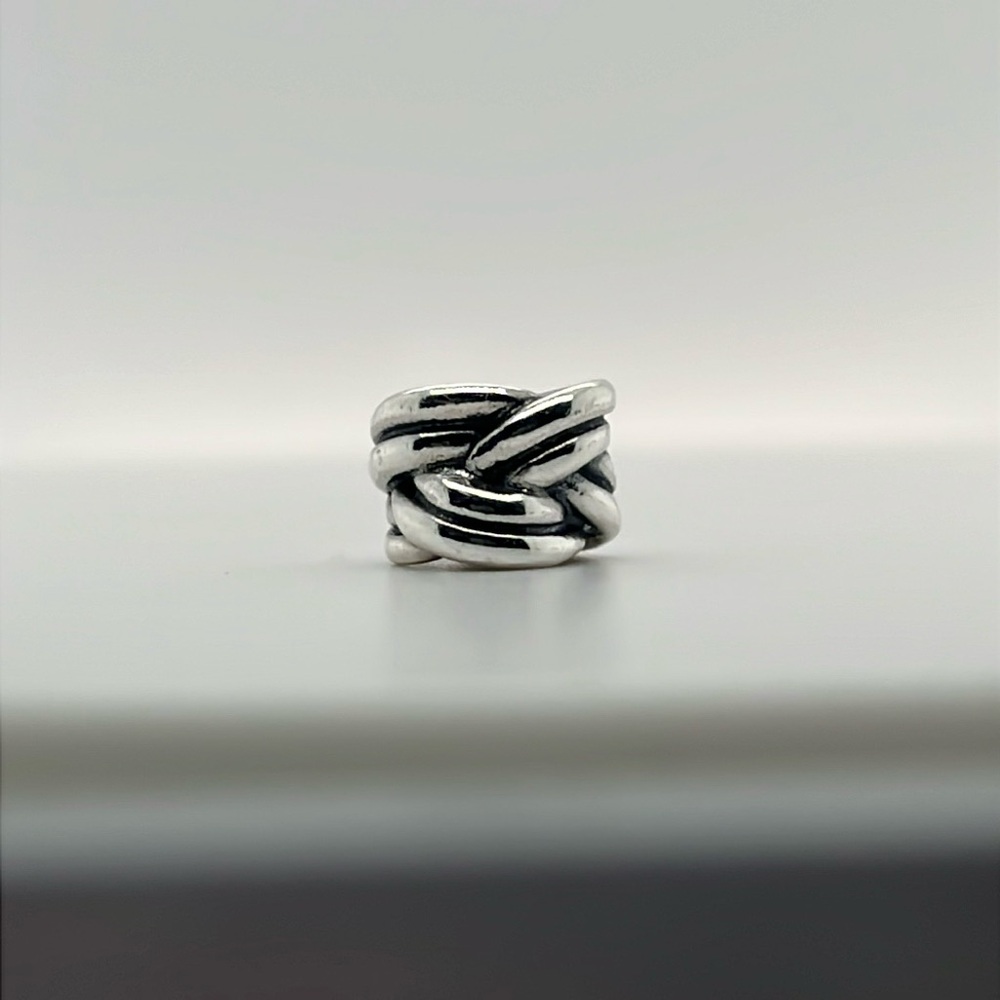 Pandora Forget-Me-Knot Charm 790484